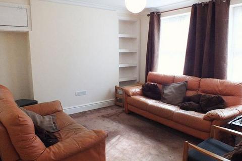 5 bedroom end of terrace house to rent, Clifton Road, Exeter