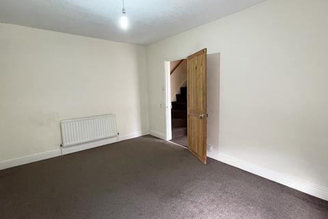 2 bedroom terraced house for sale, Clifton Mount, Leeds, West Yorkshire, LS9