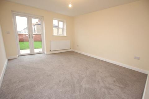 3 bedroom semi-detached house for sale - FAIRBANK CLOSE, GRIMSBY