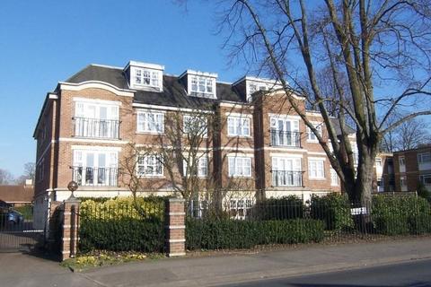 2 bedroom flat to rent, Two bedroom Garden Apartment, Epsom