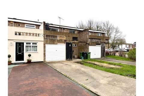 3 bedroom end of terrace house to rent, Ravensfield , Basildon, Essex