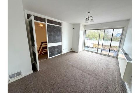 3 bedroom end of terrace house to rent, Ravensfield , Basildon, Essex