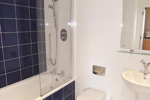2 bedroom apartment to rent, Echo Central Two, Cross Green Lane