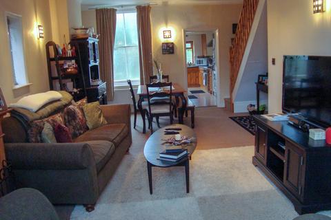 3 bedroom townhouse to rent, Fornham Road, Bury St Edmunds