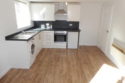 1 bedroom apartment to rent, Broad Dyke Lodge, Westover Road