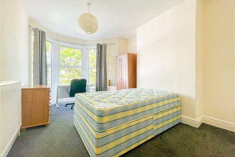 6 bedroom terraced house to rent, Muller Road, Horfield, Bristol, BS7
