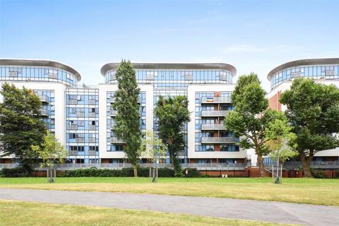 1 bedroom flat to rent, Roundwood Court, 3 Meath Crescent, London, E2