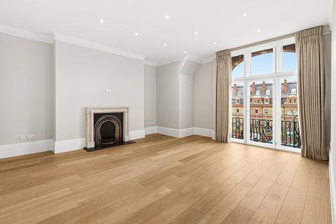 4 bedroom flat to rent, Lurgan Mansions, Lower Sloane Street, London