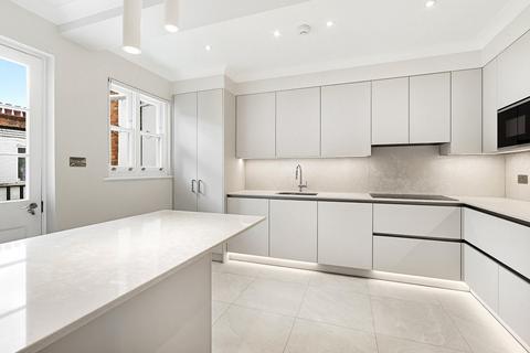 4 bedroom flat to rent, Lurgan Mansions, Lower Sloane Street, London