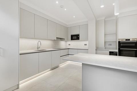 4 bedroom flat to rent, Lurgan Mansions, Lower Sloane Street, London