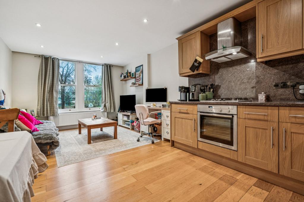 Reception/Kitchen