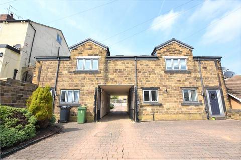 2 bedroom apartment to rent - Omni House, Back Green, Churwell, Morley