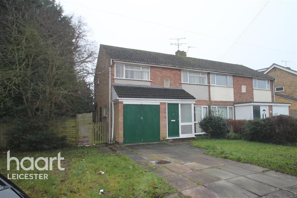 Briar Meads off Ash Tree Road, Oadby 3 bed semidetached house to rent