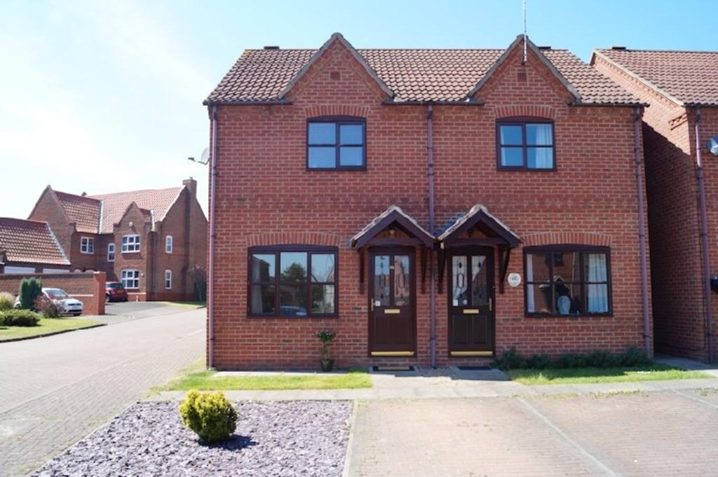 The Brambles, NewtonOnTrent 2 bed semidetached house £122,000