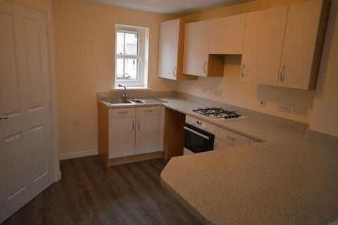 2 bedroom semi-detached house to rent, Ffordd Sain Ffwyst, LLanfoist, Abergavenny