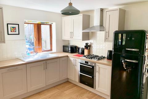 4 bedroom semi-detached house for sale, 30 Victoria Road  Hebden Bridge, HX7 8JX