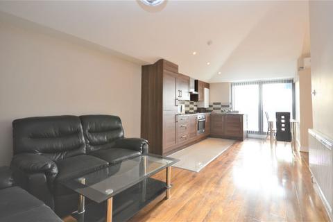 2 bedroom flat to rent, South Street, Isleworth
