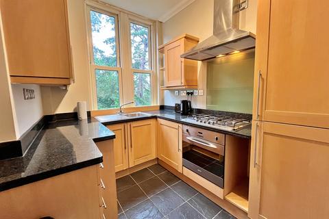 2 bedroom flat to rent, Bournemouth