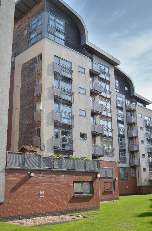 Partick Bridge Street, Flat 3, Partick, Glasgow, G11 6PQ 2 bed flat £