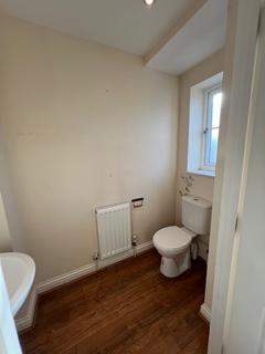 undefined, Farmhouse Road, Willenhall