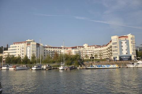 undefined, Hannover Quay, Bristol, BS1