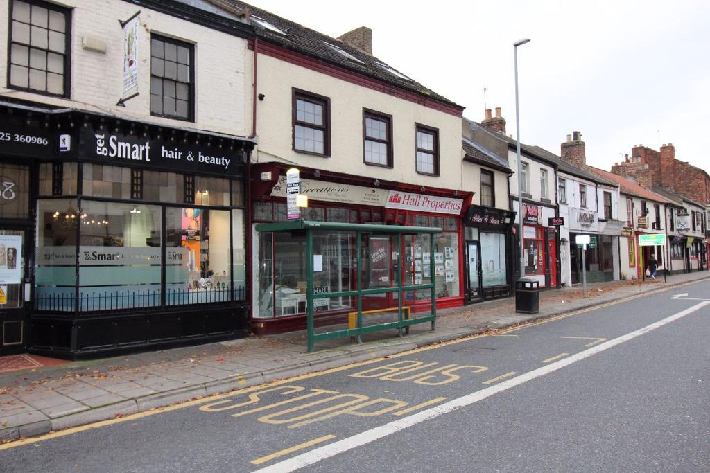 Neville House, Town Centre Studio £350 pcm (£81 pw)