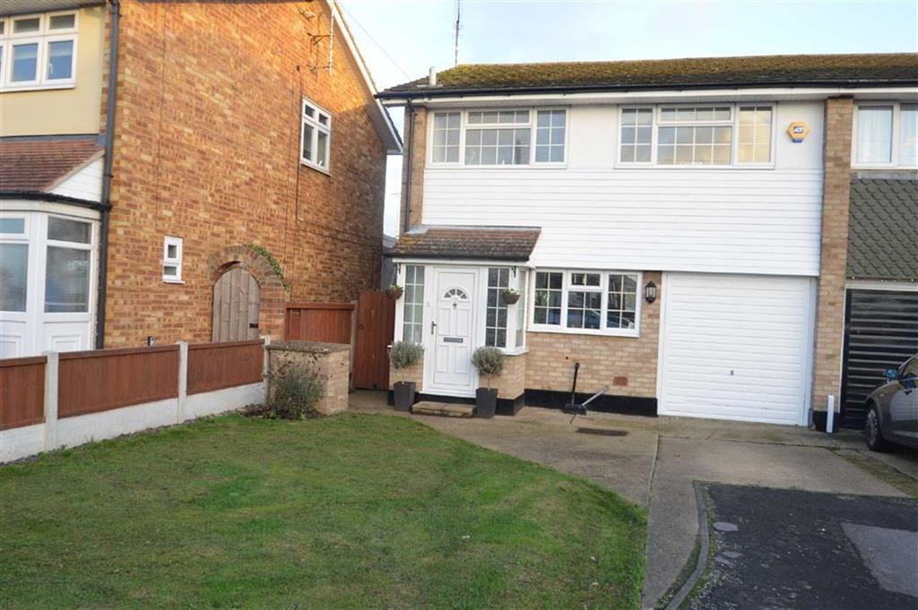 Coombes Grove, Rochford, Essex 3 bed end of terrace house £297,500
