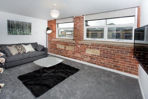 Studio to rent, Canal Road, City Centre, Bradford, BD1