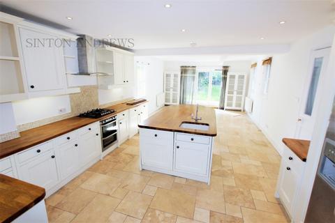 5 bedroom house to rent, Hamilton Road, Ealing, W5