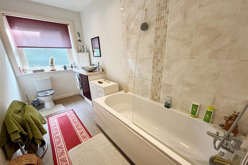 Apartment in Bournemouth, Springbourne - More