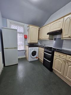 2 bedroom flat to rent, Harold Road, London E11