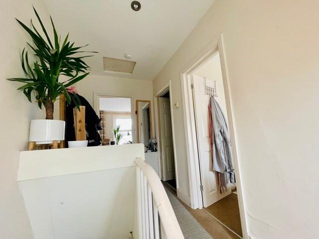 Neautral decor