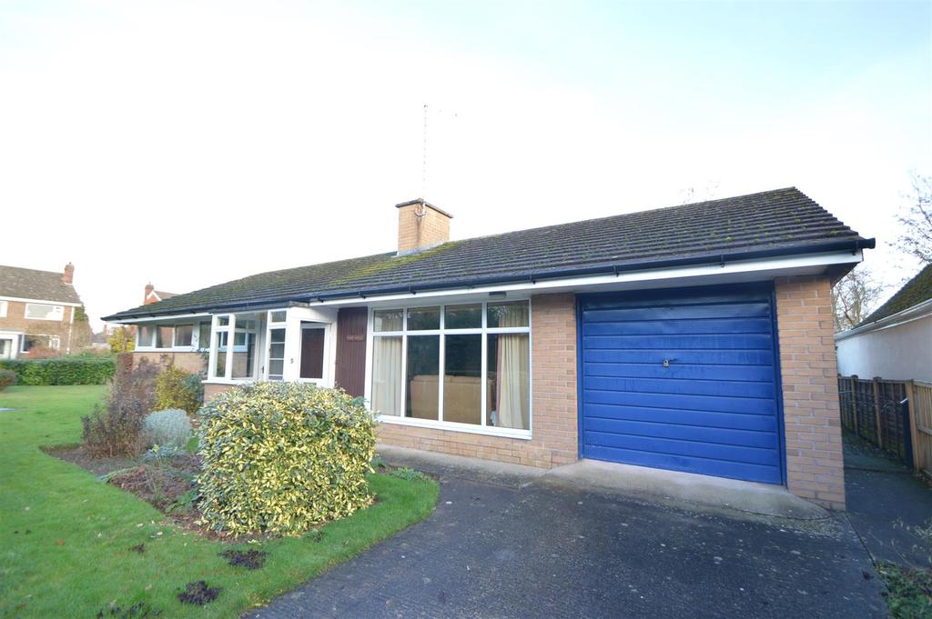 5 Kingswood Crescent, Copthorne, Shrewsbury SY3 8UU 3 bed detached