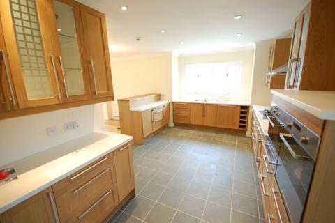 4 bedroom detached house to rent, Ty Caradog, The Herberts, St Mary Church, CF71 7LT