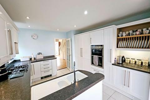 4 bedroom semi-detached house for sale, Bearsted, Maidstone