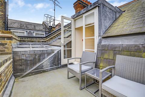 3 bedroom apartment to rent, Queen Anne Street, London, W1G