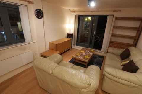 2 bedroom apartment to rent, River Street, Manchester M1