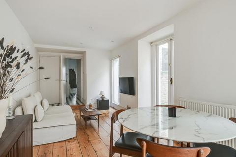 2 bedroom flat to rent, Iverson Road, West Hampstead, NW6
