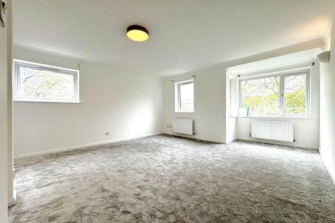 2 bedroom flat to rent, Chaseley Drive W4 4BD