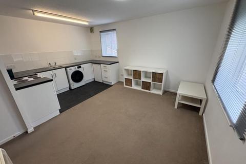 1 bedroom flat to rent, 48 Midland Place Llansamlet Swansea