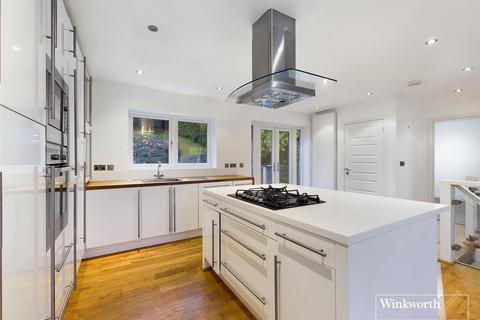 4 bedroom detached house to rent, Hemdean Road, Caversham, Reading, Berkshire, RG4