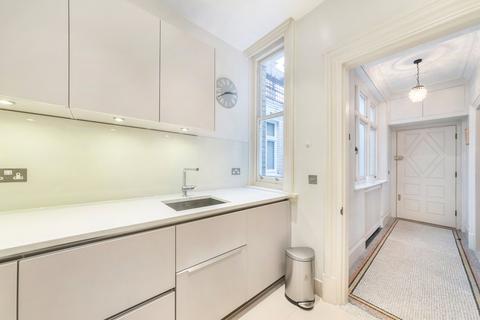 undefined, Mount Street, Mayfair, London