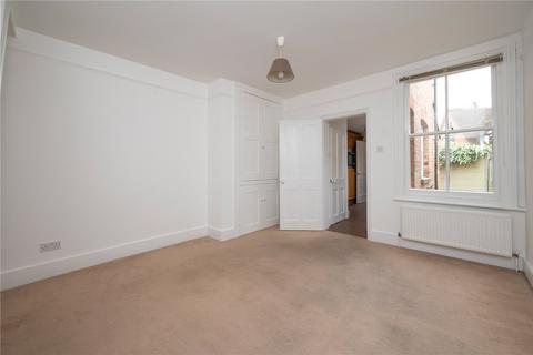 3 bedroom terraced house to rent, Church Street, St. Albans, Hertfordshire