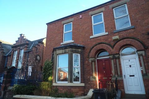 3 bedroom end of terrace house to rent, Mulcaster Crescent, Carlisle