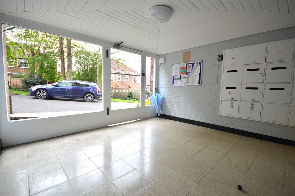 Apartment in Stockport - View 2