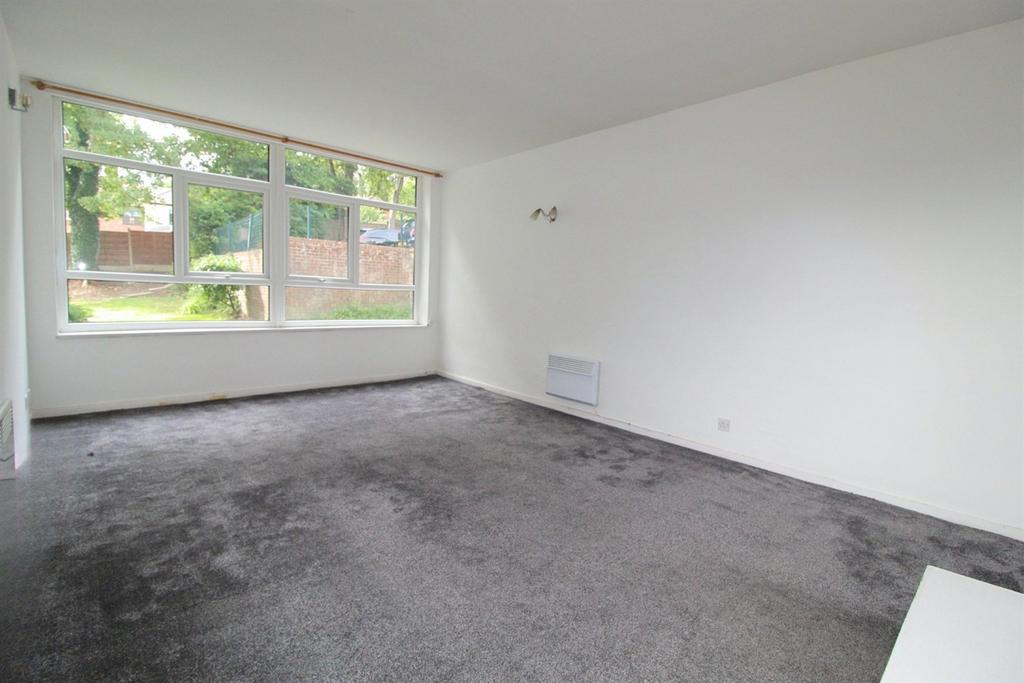 Apartment in Stockport - View 4