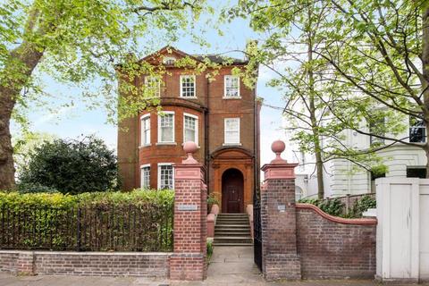 1 bedroom flat to rent, Rosslyn Hill, Hampstead, London, NW3