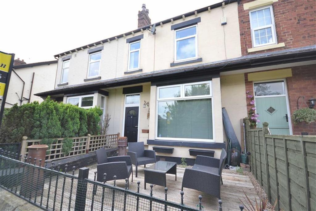 Lowther Terrace, Swillington Common, Leeds, LS15 3 bed terraced house