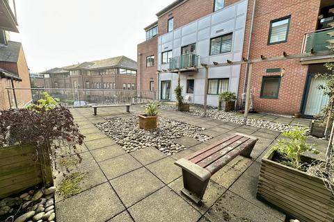 1 bedroom flat to rent, Flat 67 Barley House 211 Ecclesall Road Sheffield S11 8HR