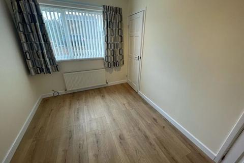3 bedroom terraced house to rent, Chillingham Close, Blyth NE24